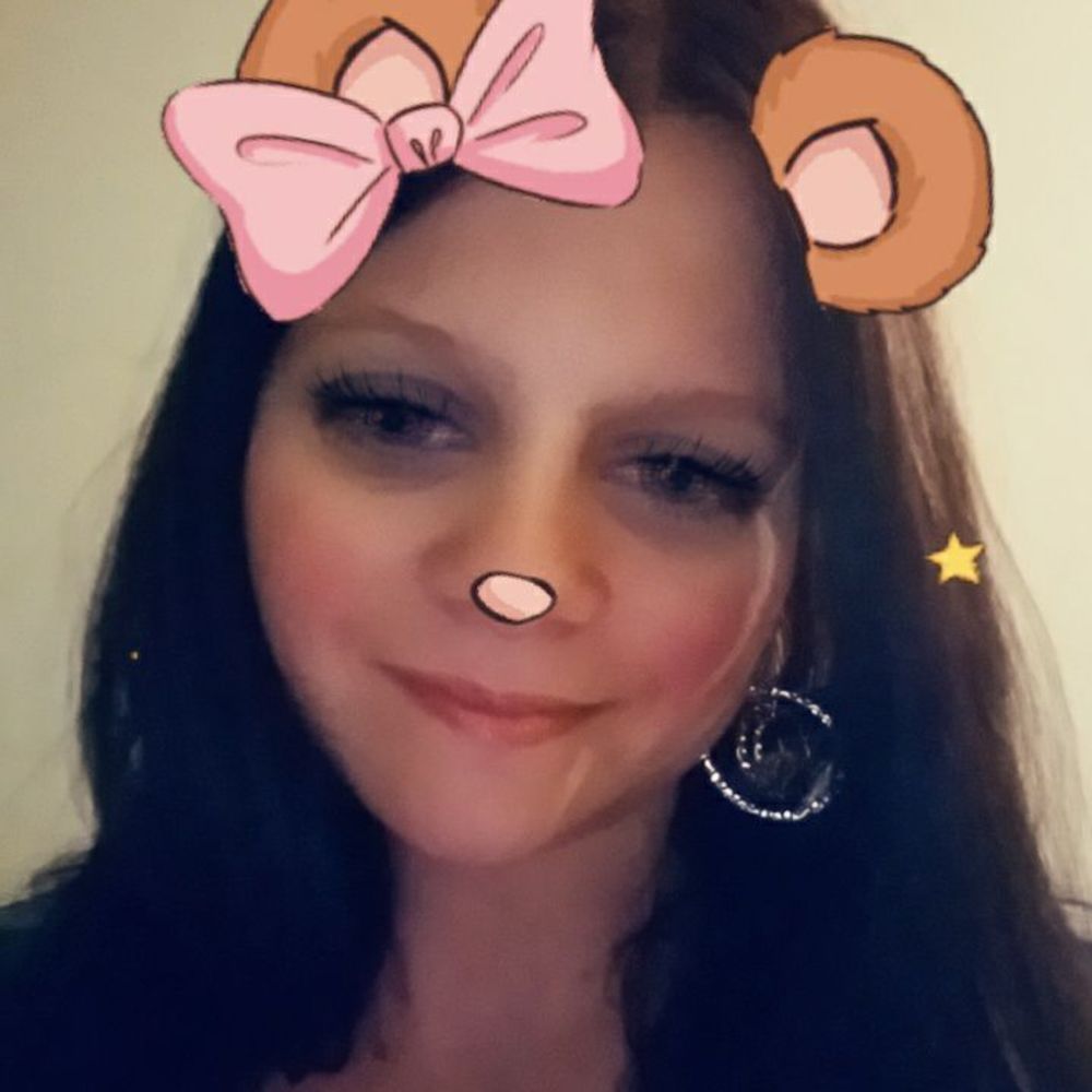 Meet your Posher, Caitlyn